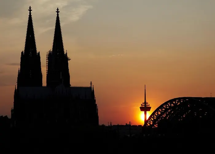 Smarty Dom - Boardinghouse - Kontaktloser Self Check-in 3* Cologne