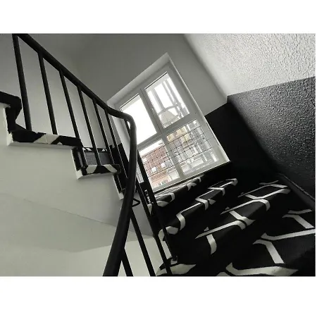 Smarty Dom - Boardinghouse - Kontaktloser Self Check-in Hotel