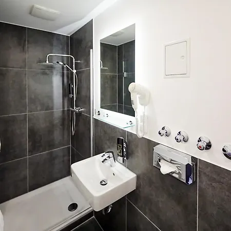 Smarty Dom - Boardinghouse - Kontaktloser Self Check-in 3* Kolonia