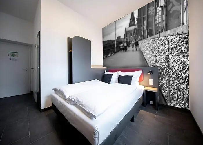 Hotel Smarty Dom - Boardinghouse - Kontaktloser Self Check-in Keulen