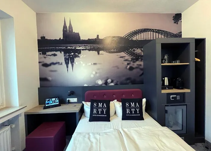 Smarty Dom - Boardinghouse - Kontaktloser Self Check-in 3* Keulen
