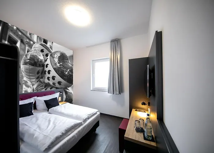 Smarty Dom - Boardinghouse - Kontaktloser Self Check-in Hotel Keulen