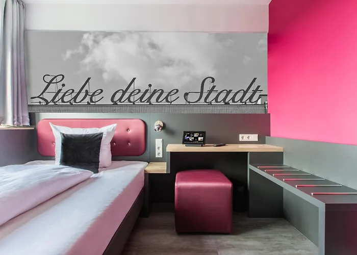 Smarty Dom - Boardinghouse - Kontaktloser Self Check-in 3* Keulen