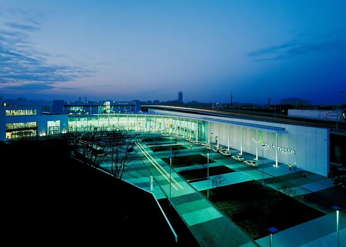 Smarty Dom - Boardinghouse - Kontaktloser Self Check-in 3* Köln