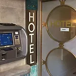 Smarty Dom - Boardinghouse - Kontaktloser Self Check-in فندق كولونيا