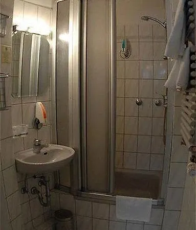 Smarty Dom - Boardinghouse - Kontaktloser Self Check-in Hotel 3*
