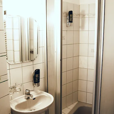 Hotel Smarty Dom - Boardinghouse - Kontaktloser Self Check-in Cologne