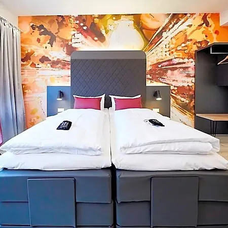 Smarty Dom - Boardinghouse - Kontaktloser Self Check-in Cologne