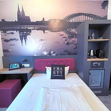 Smarty Dom - Boardinghouse - Kontaktloser Self Check-in Hotel