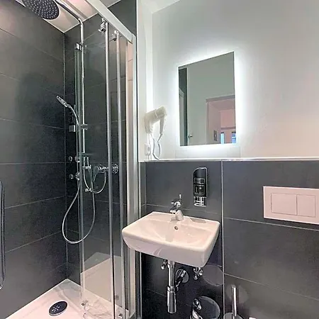 Hotel Smarty Dom - Boardinghouse - Kontaktloser Self Check-in Cologne