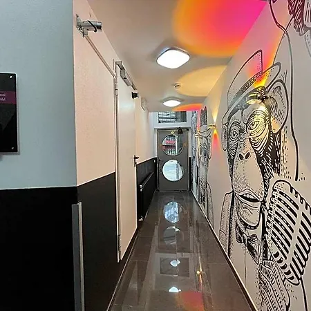 Smarty Dom - Boardinghouse - Kontaktloser Self Check-in 3* Cologne