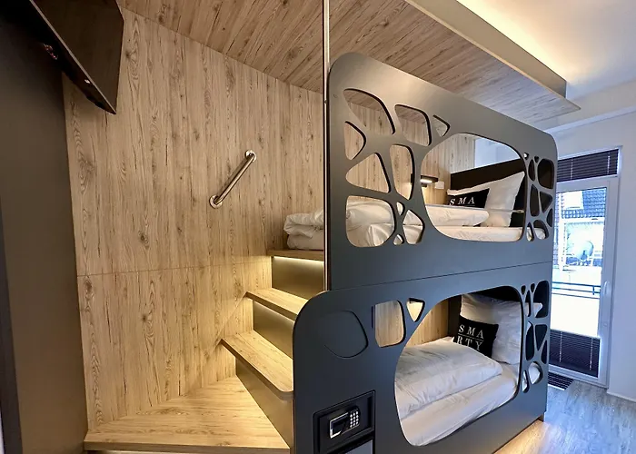 Smarty Dom - Boardinghouse - Kontaktloser Self Check-in Кёльн