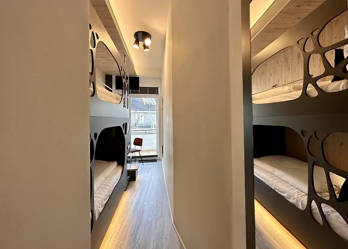 Smarty Dom - Boardinghouse - Kontaktloser Self Check-in Отель Кёльн