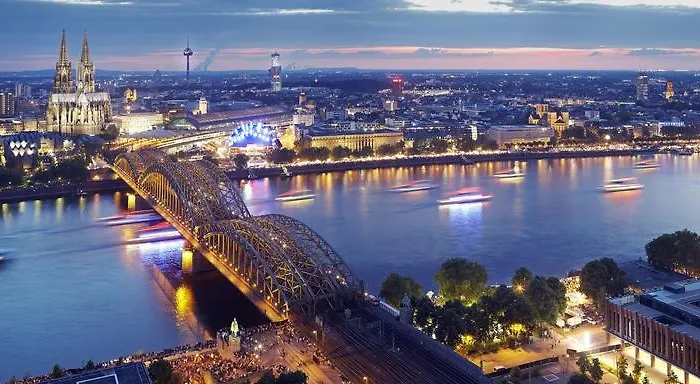 Hotell Smarty Dom - Boardinghouse - Kontaktloser Self Check-in Köln