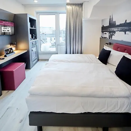 Hotel Smarty Dom - Boardinghouse - Kontaktloser Self Check-in Colonia