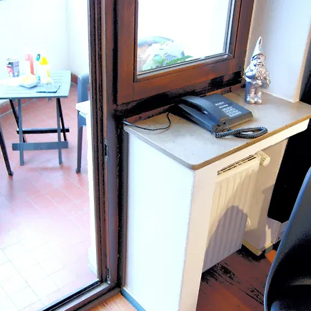 Smarty Dom - Boardinghouse - Kontaktloser Self Check-in 3* Colonia
