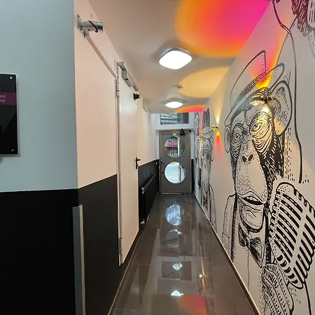 Hotel Smarty Dom - Boardinghouse - Kontaktloser Self Check-in Colonia