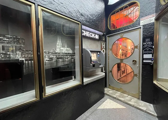 Smarty Dom - Boardinghouse - Kontaktloser Self Check-in Hotell